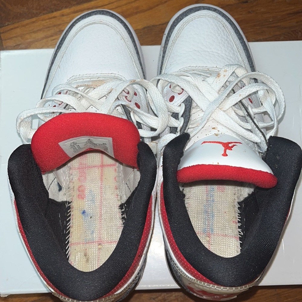 ๐ WHITE CEMENT 3โs ๐ SIZE 5.5Y - Picture 6 of 8